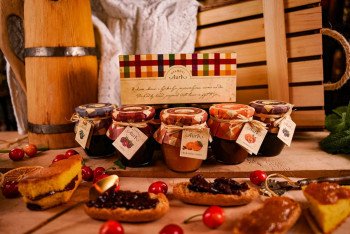 Apricot jam 230g - Aura