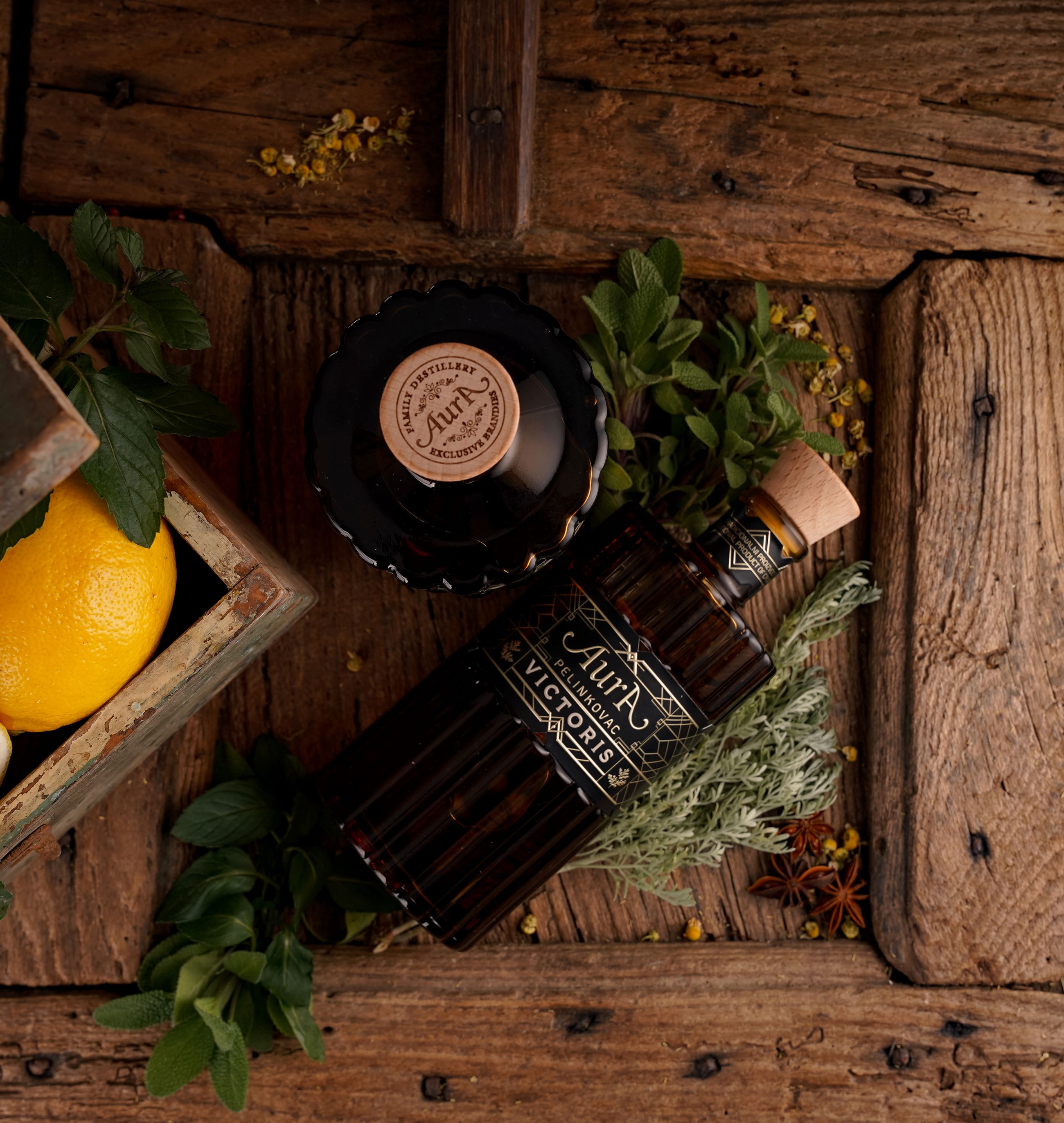 Premium Pelinkovec Victoris 0,7 l - Aura