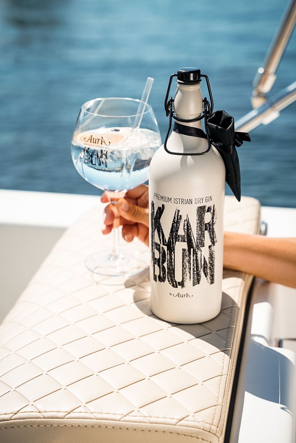 Gin Karbun 0,7 l - Aura