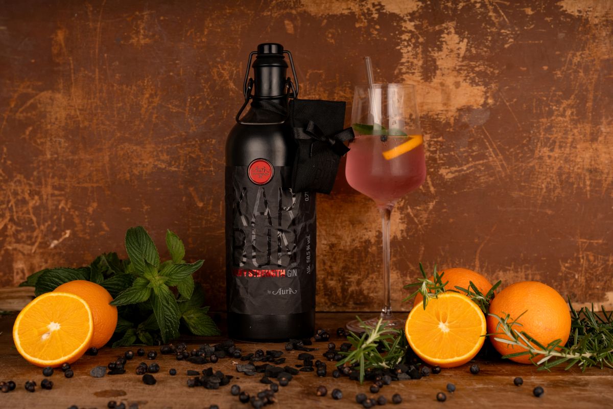 Gin Karbun Navy Strength 0,7 l  - Aura